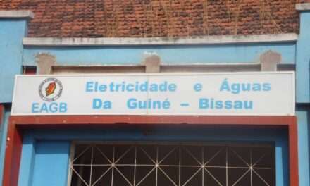 “É inadmissível entrar hoje e ter um salário de quinhentos mil francos CFA” disse Mário Banca.