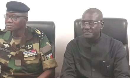 Ministro da Defesa Nacional recebe a visita do Chefe do Estado Maior General das Forças Armadas do Senegal.
