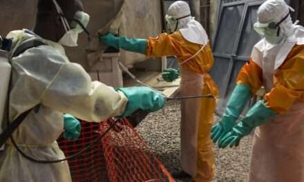 Uganda: Surto de Ébola causa 17 mortes nos 48 casos confirmados.