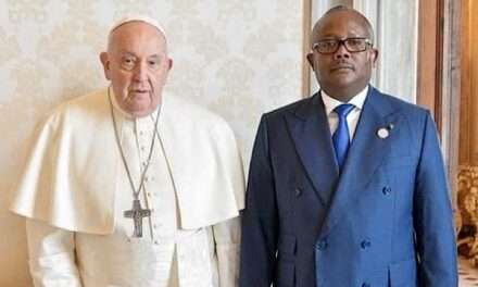 Papa Francisco encontra-se com Presidente da República