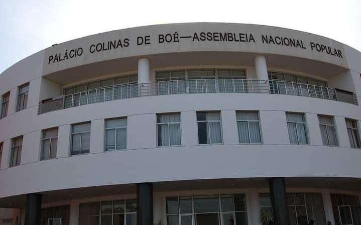 Assembleia Nacional Popular da GuinéBissau condena detenções e exige